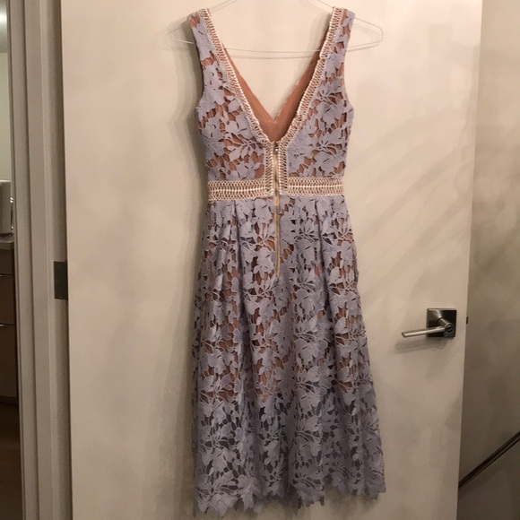 Lavender lace dress - Picture 3 of 3